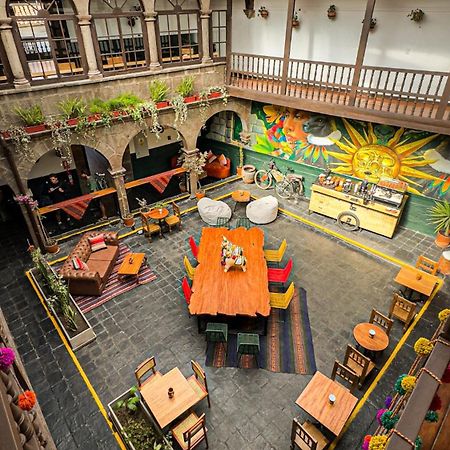 Black Llama Hostel クスコ エクステリア 写真