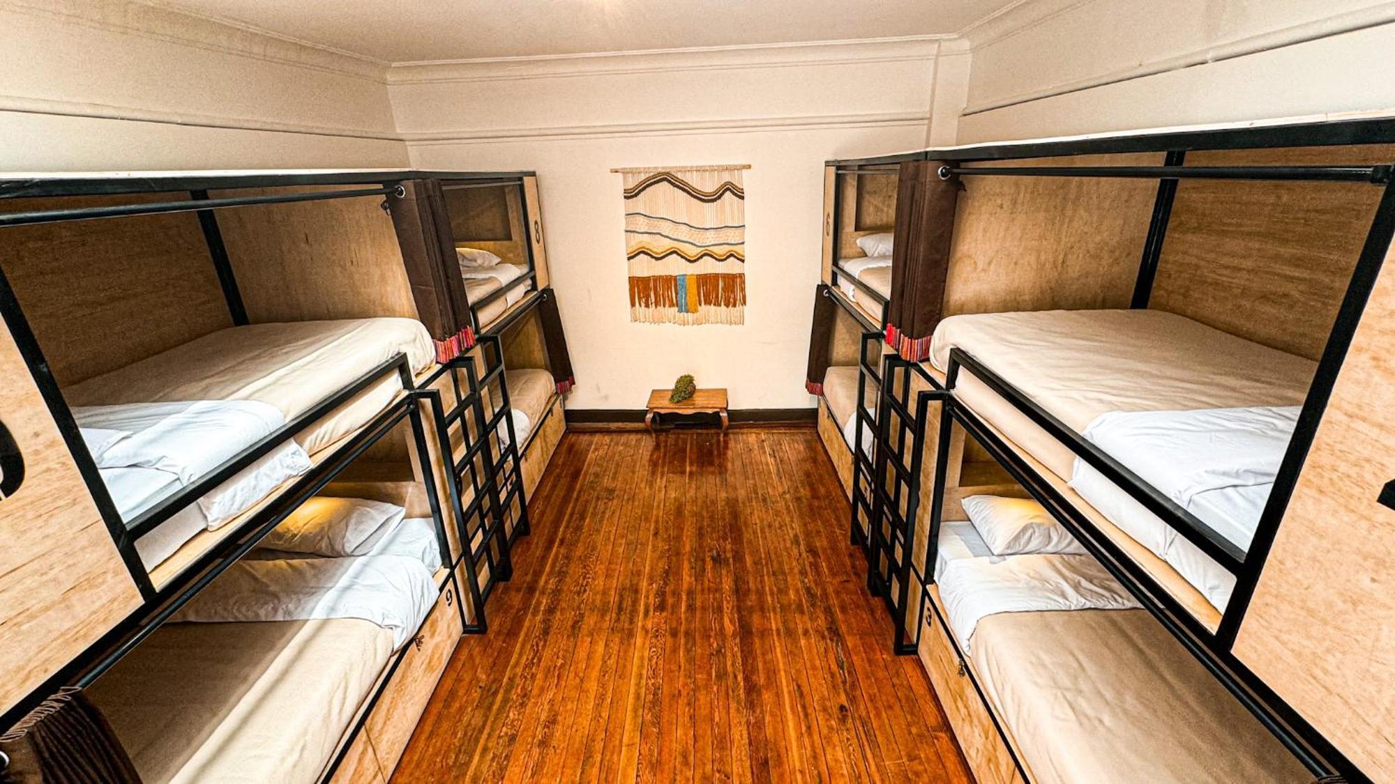Black Llama Hostel クスコ エクステリア 写真