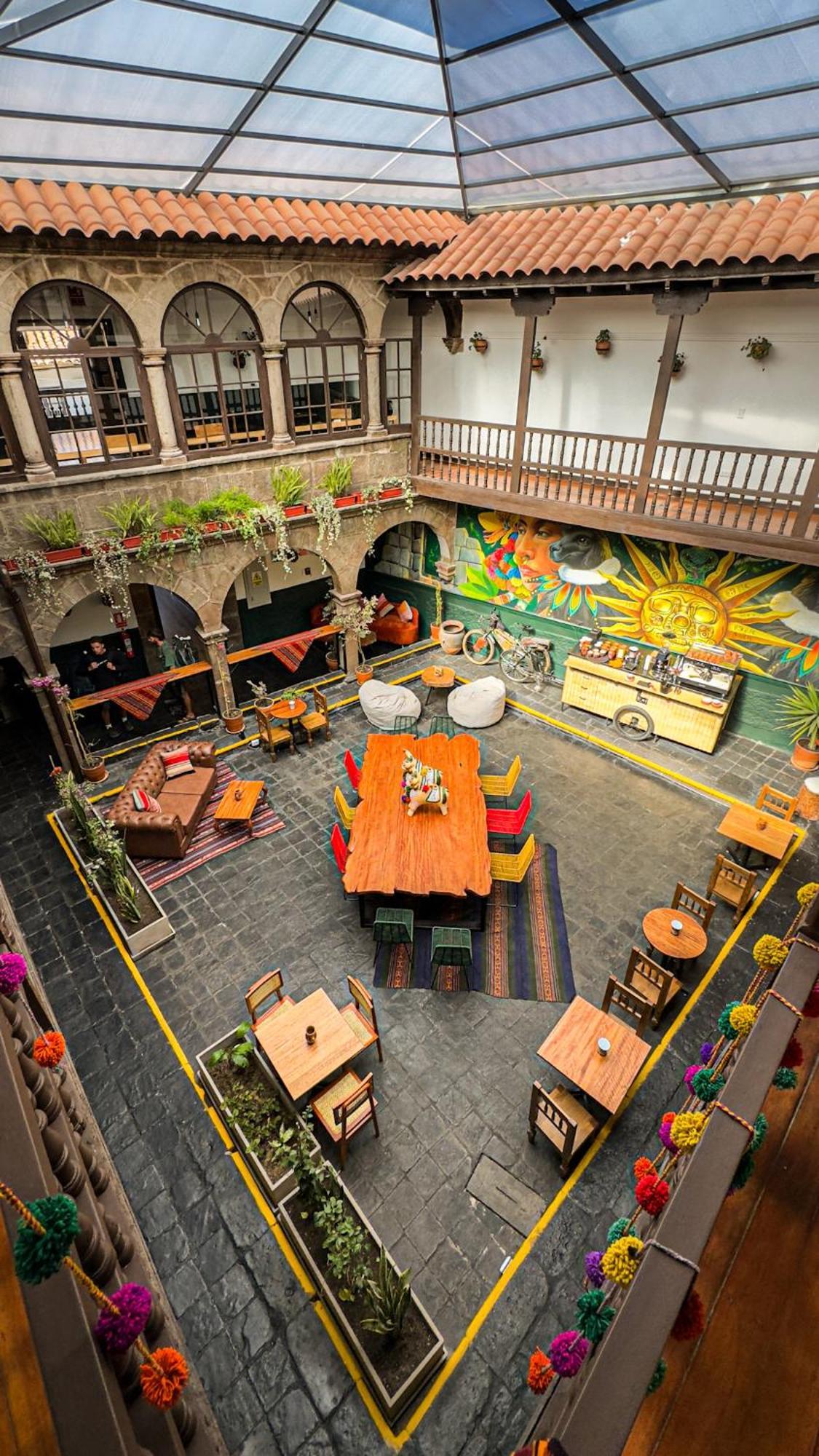 Black Llama Hostel クスコ エクステリア 写真