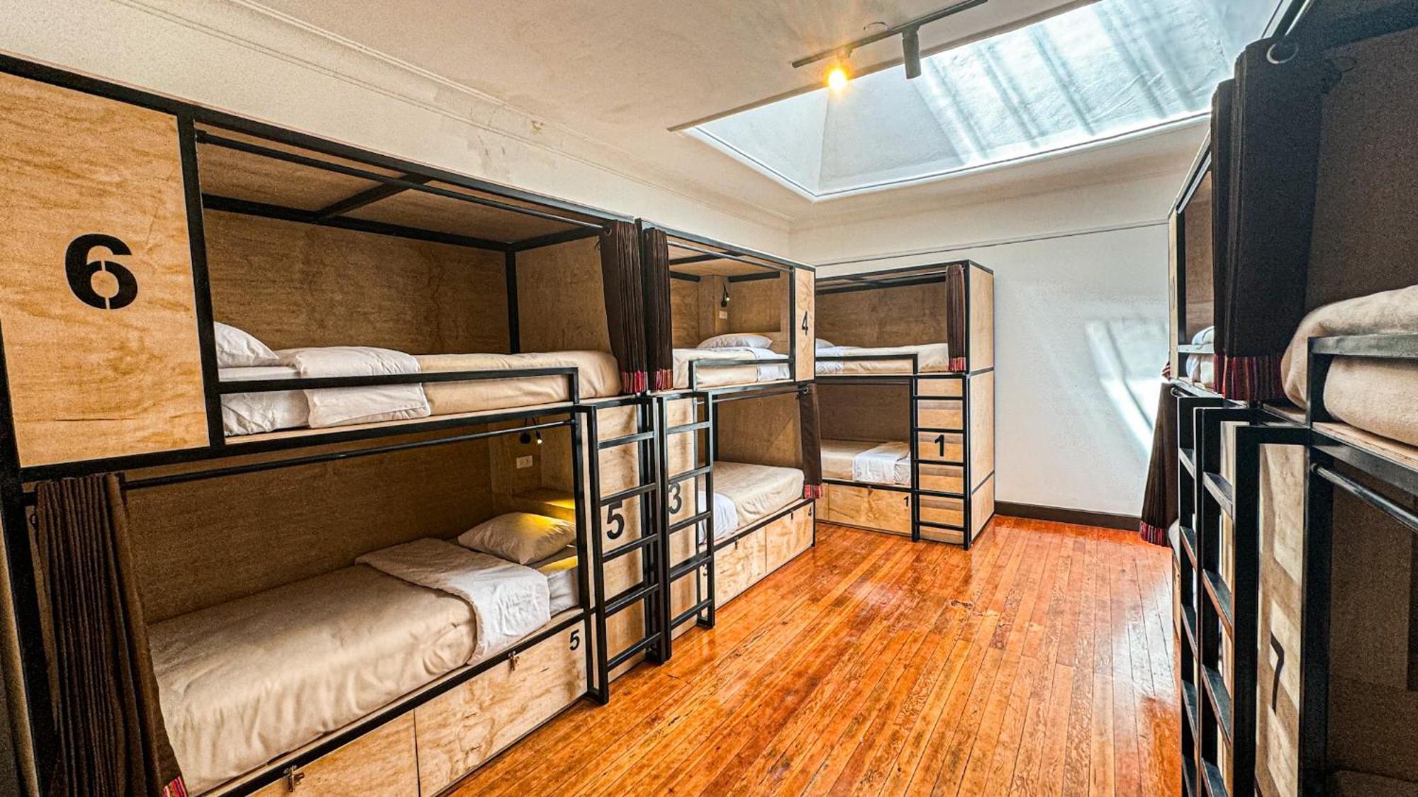 Black Llama Hostel クスコ エクステリア 写真