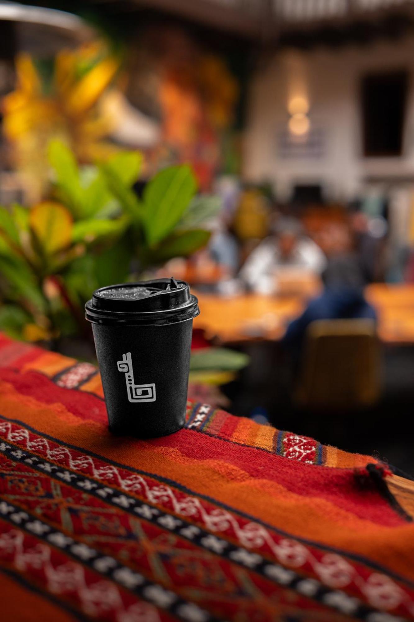 Black Llama Hostel クスコ エクステリア 写真